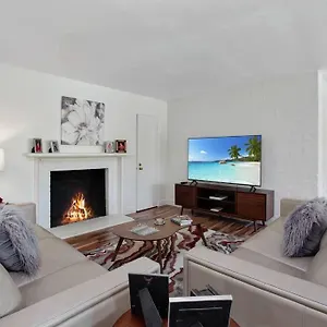 Holiday home Close To Downtown Ps - Hike, Bike, Swim, Relax, Palm Springs