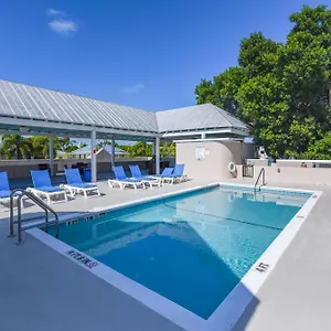 https://spa-on-duval.hotels-in-key-west.com