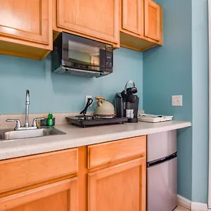 https://the-galleria-salvadors-suite-4.hotels-in-key-west.com