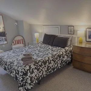 https://the-peak-mt-washington-large-2bd-apt-w-a-view.hotels-in-pittsburgh.com
